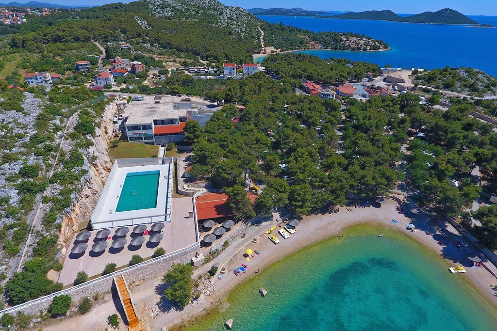 Hotel Oaza Mira Camping Drage Exterior foto